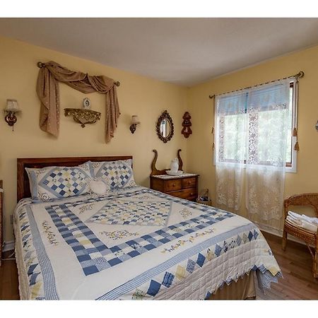 Bed and Breakfast Maple Woods à Casselman Extérieur photo