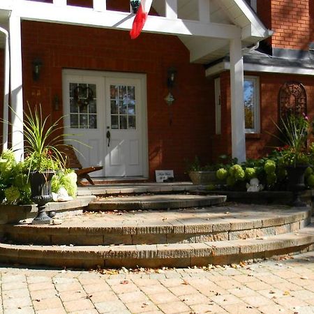 Bed and Breakfast Maple Woods à Casselman Extérieur photo